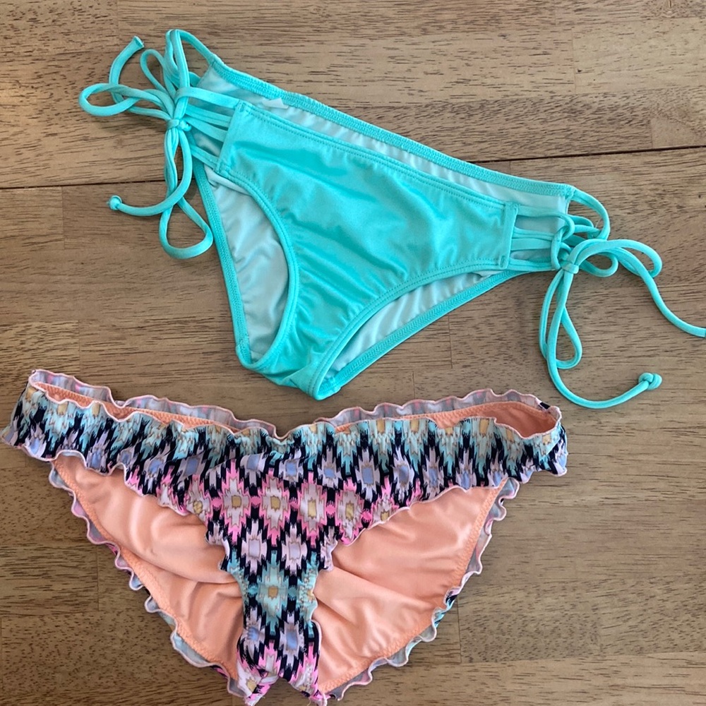 Victoria’s Secret bikini bottoms S